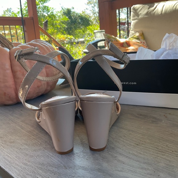 Women's Beige Heels - Picture 4 of 10